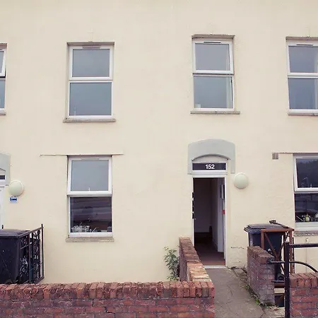 Casa de hóspedes Serviced Lets - 152/154 Bath Road